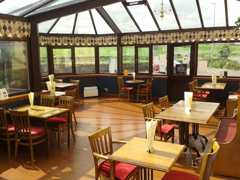 The Weigh Inn Lodges Турсо Экстерьер фото